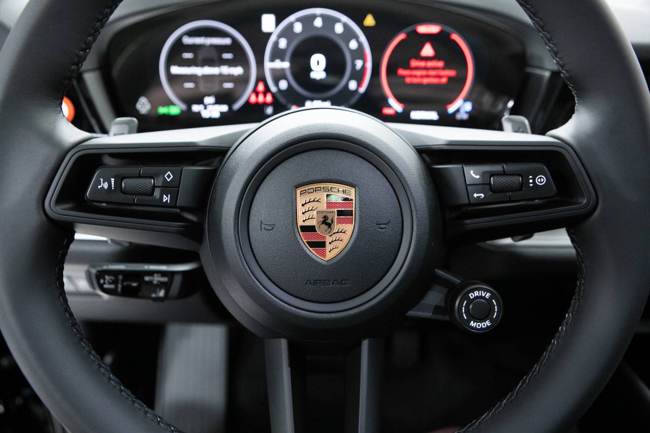 Thumbnail: 2026 Porsche  - 21