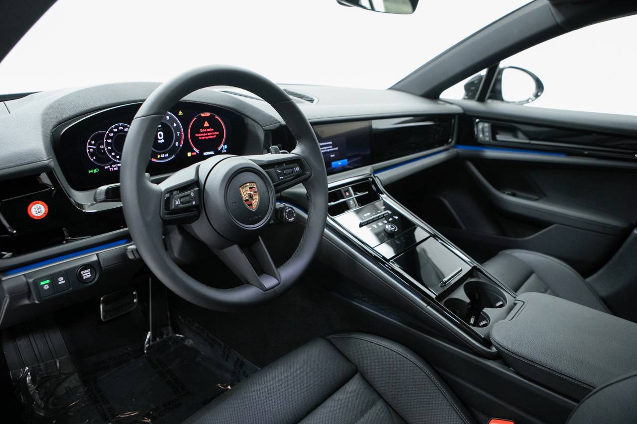 Thumbnail: 2026 Porsche Panamera - 4