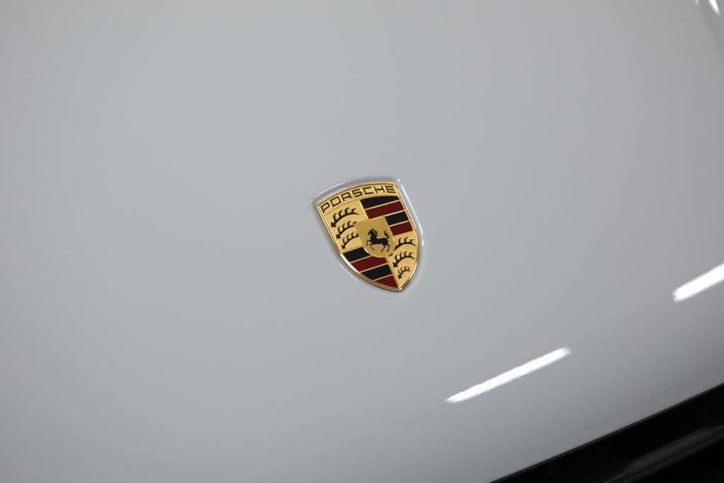 Thumbnail: 2025 Porsche Macan - 20