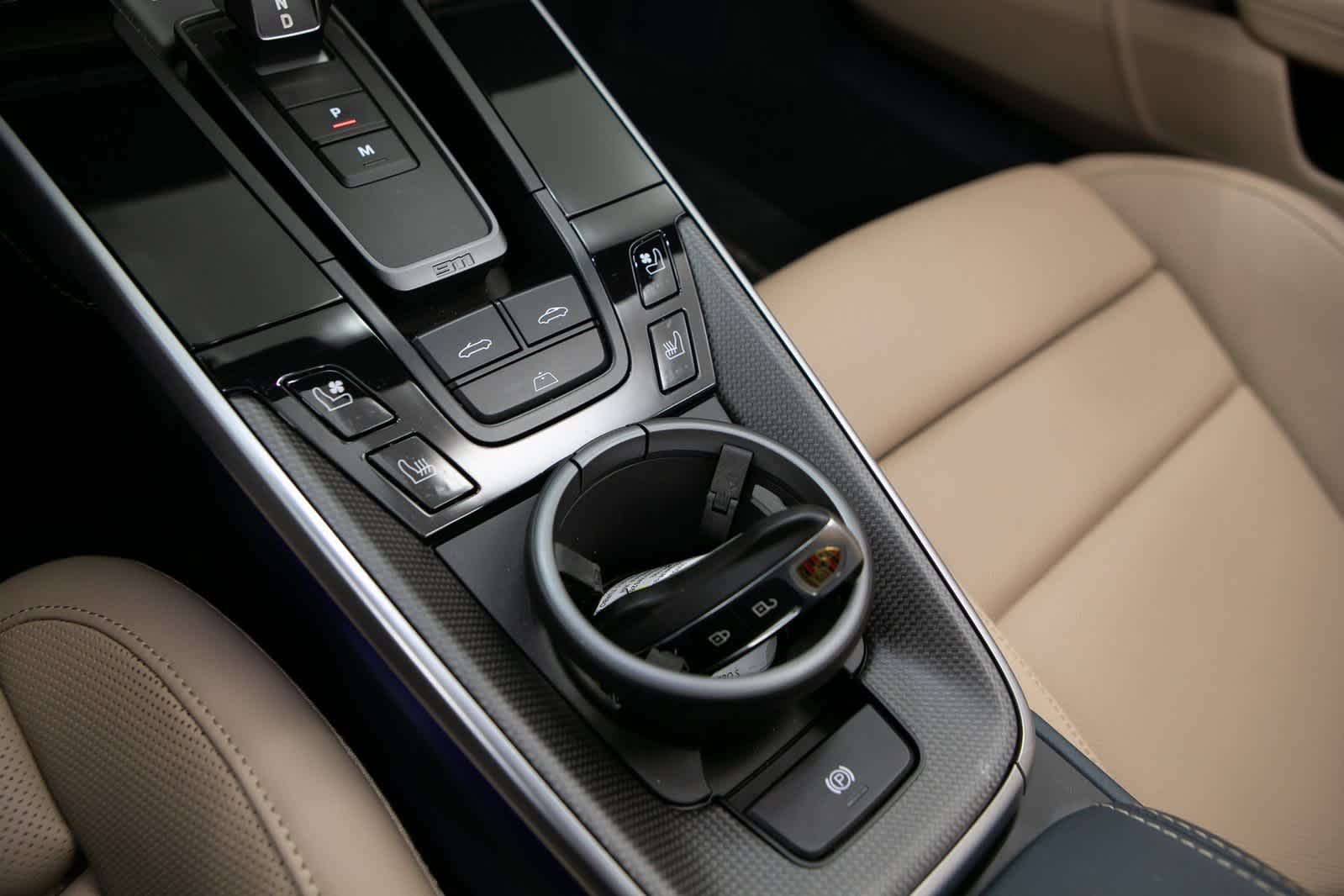 Thumbnail: 2021 Porsche 911 - 24