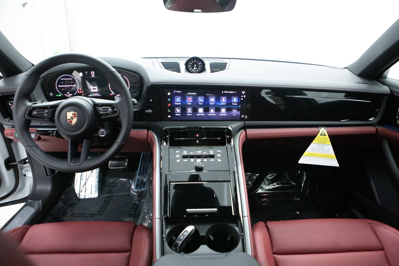 Thumbnail: 2026 Porsche Panamera - 20