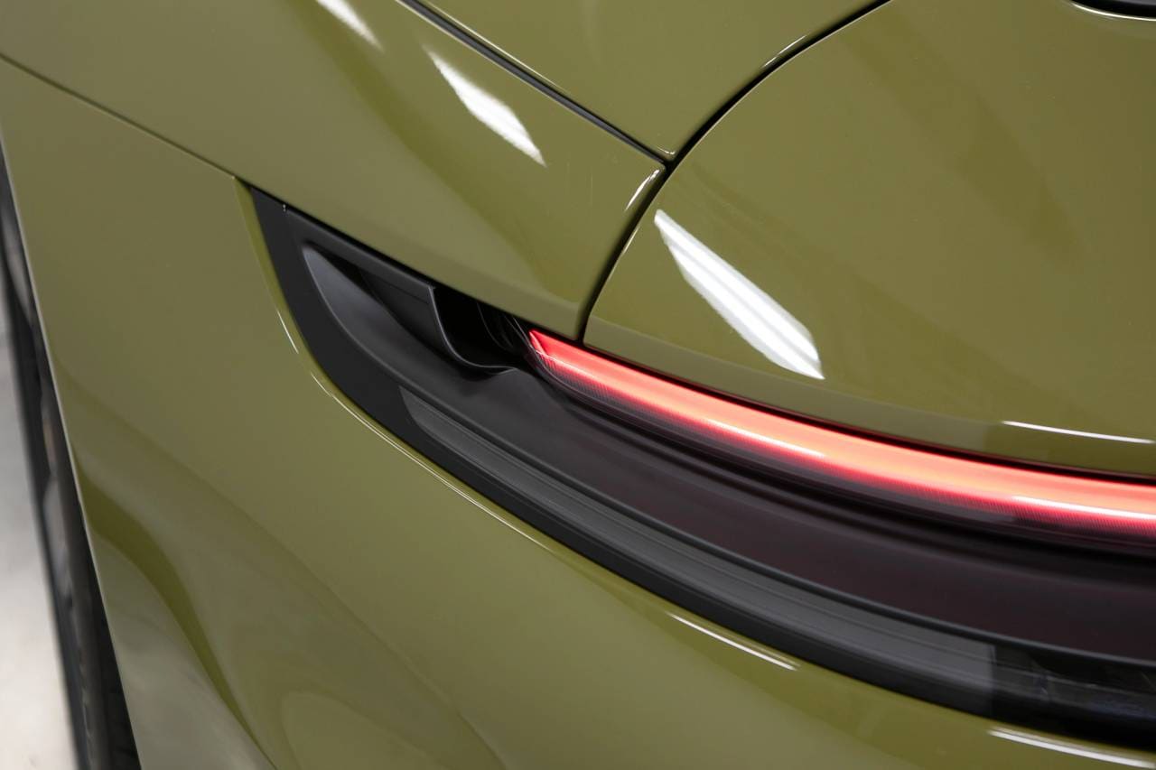 Thumbnail: 2026 Porsche 911 - 15