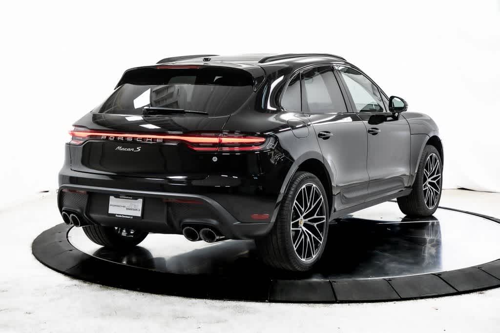 Thumbnail: 2025 Porsche Macan - 7