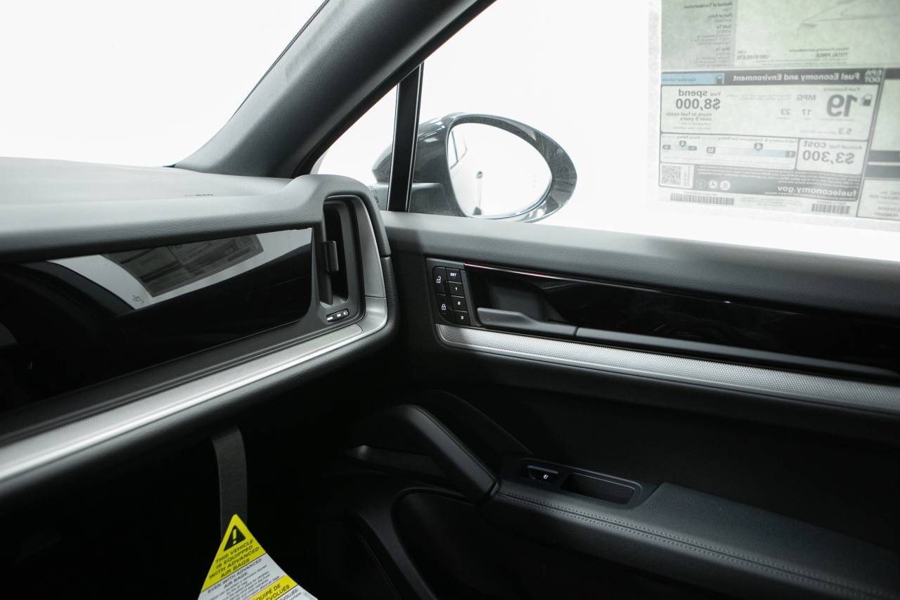 Thumbnail: 2026 Porsche  - 30