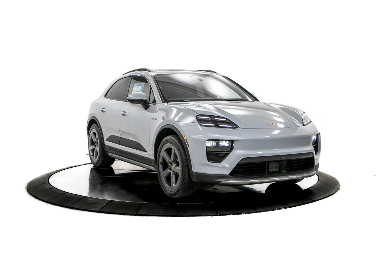 Thumbnail: 2026 Porsche Macan - 9
