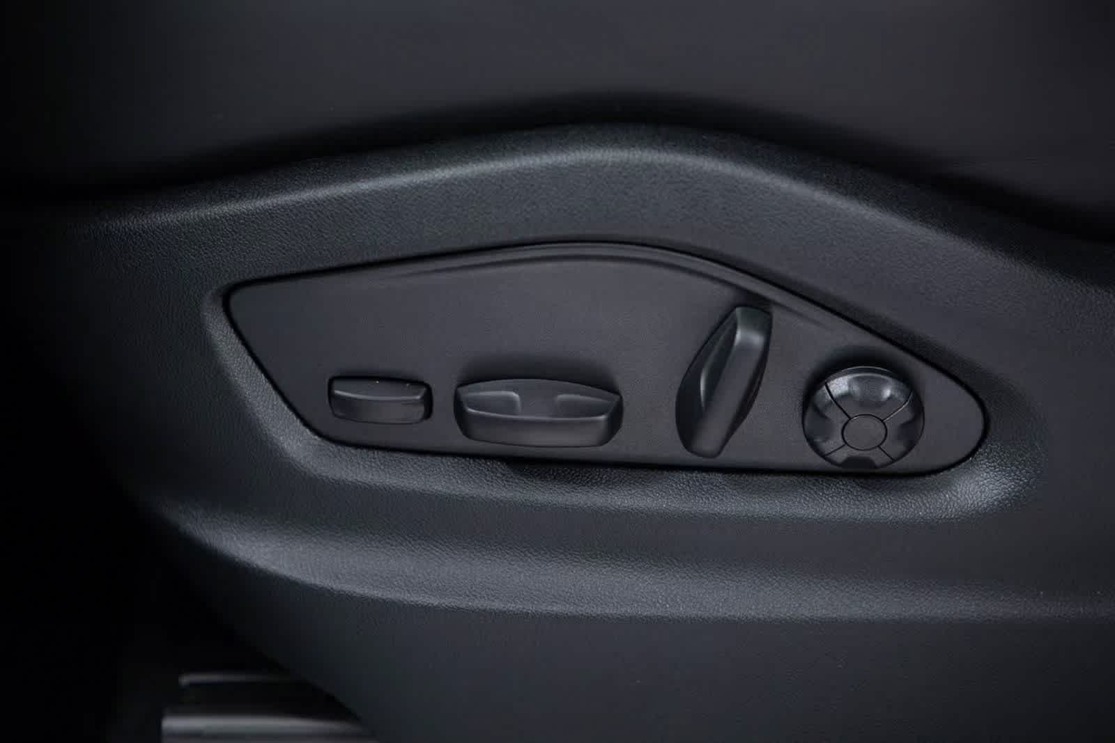 Thumbnail: 2025 Porsche Cayenne - 18