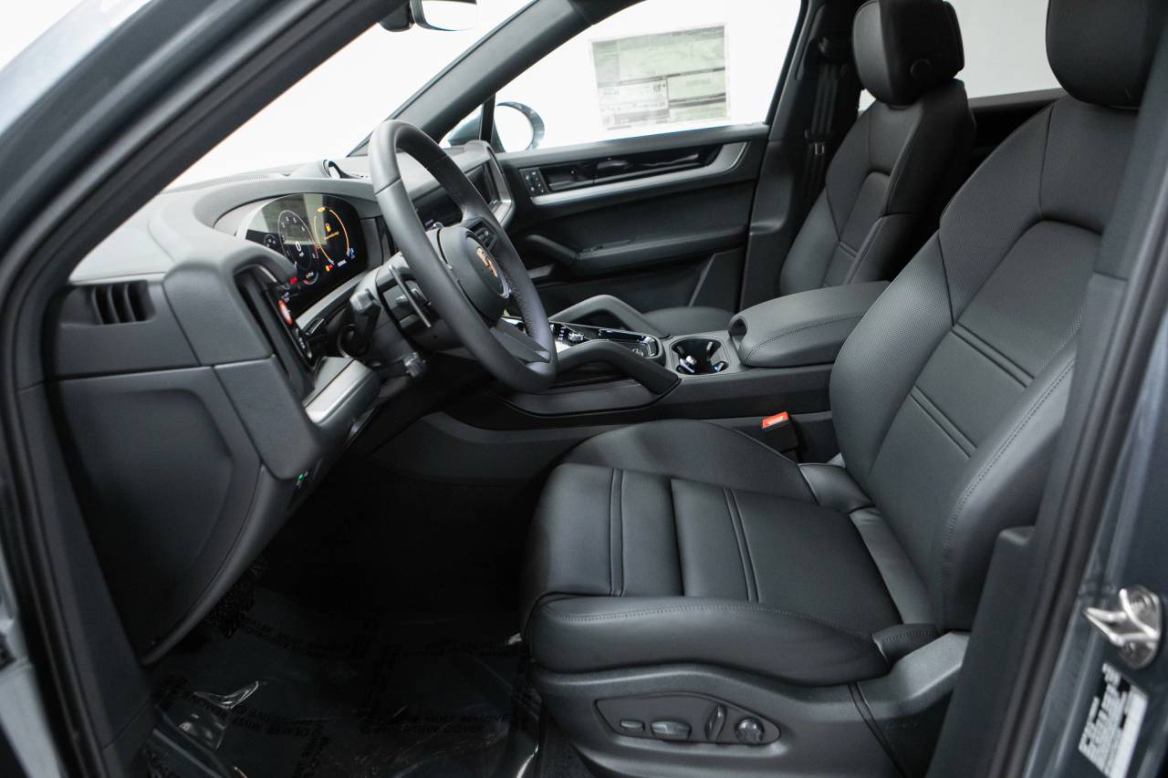 Thumbnail: 2026 Porsche  - 23