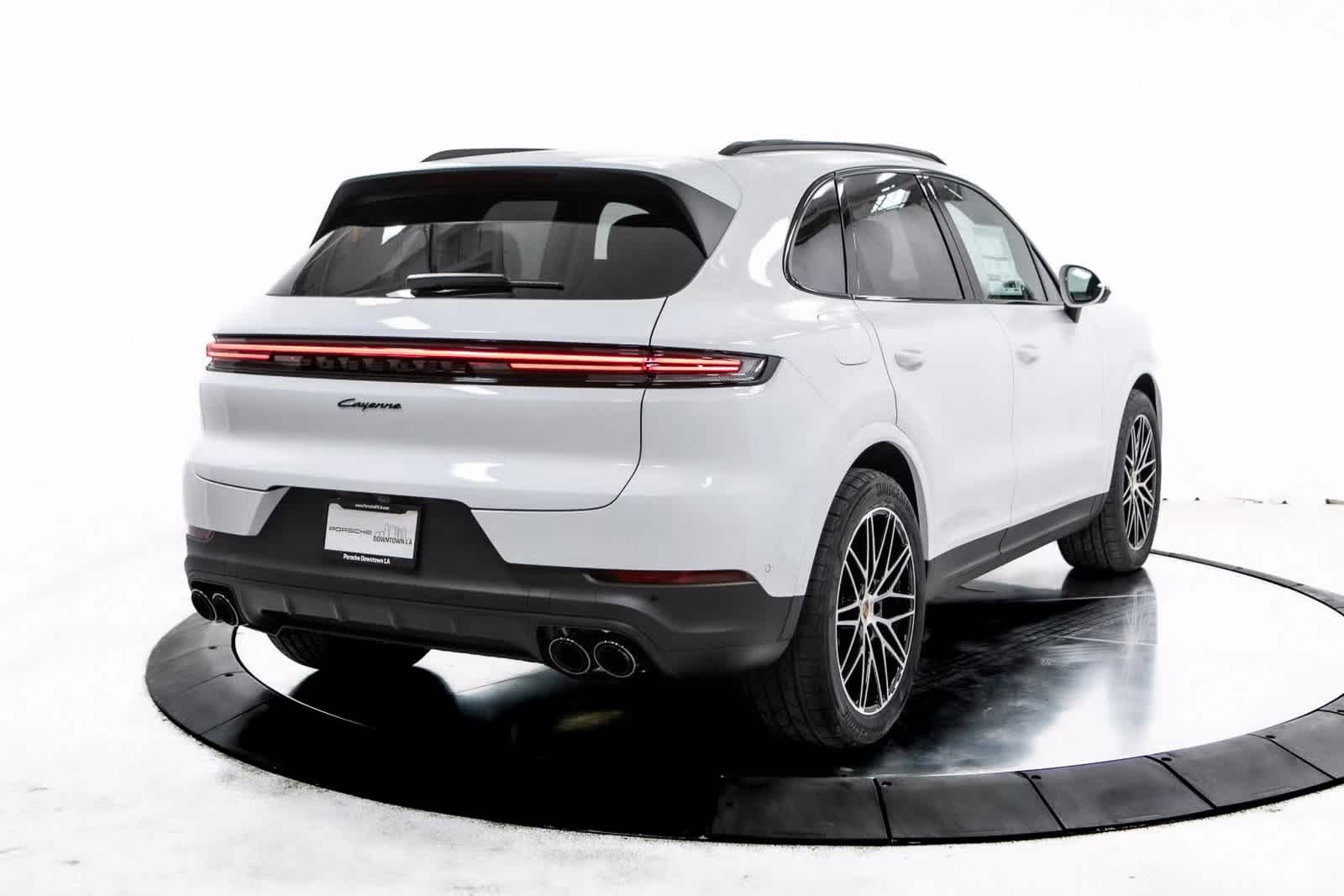 Thumbnail: 2025 Porsche Cayenne - 7