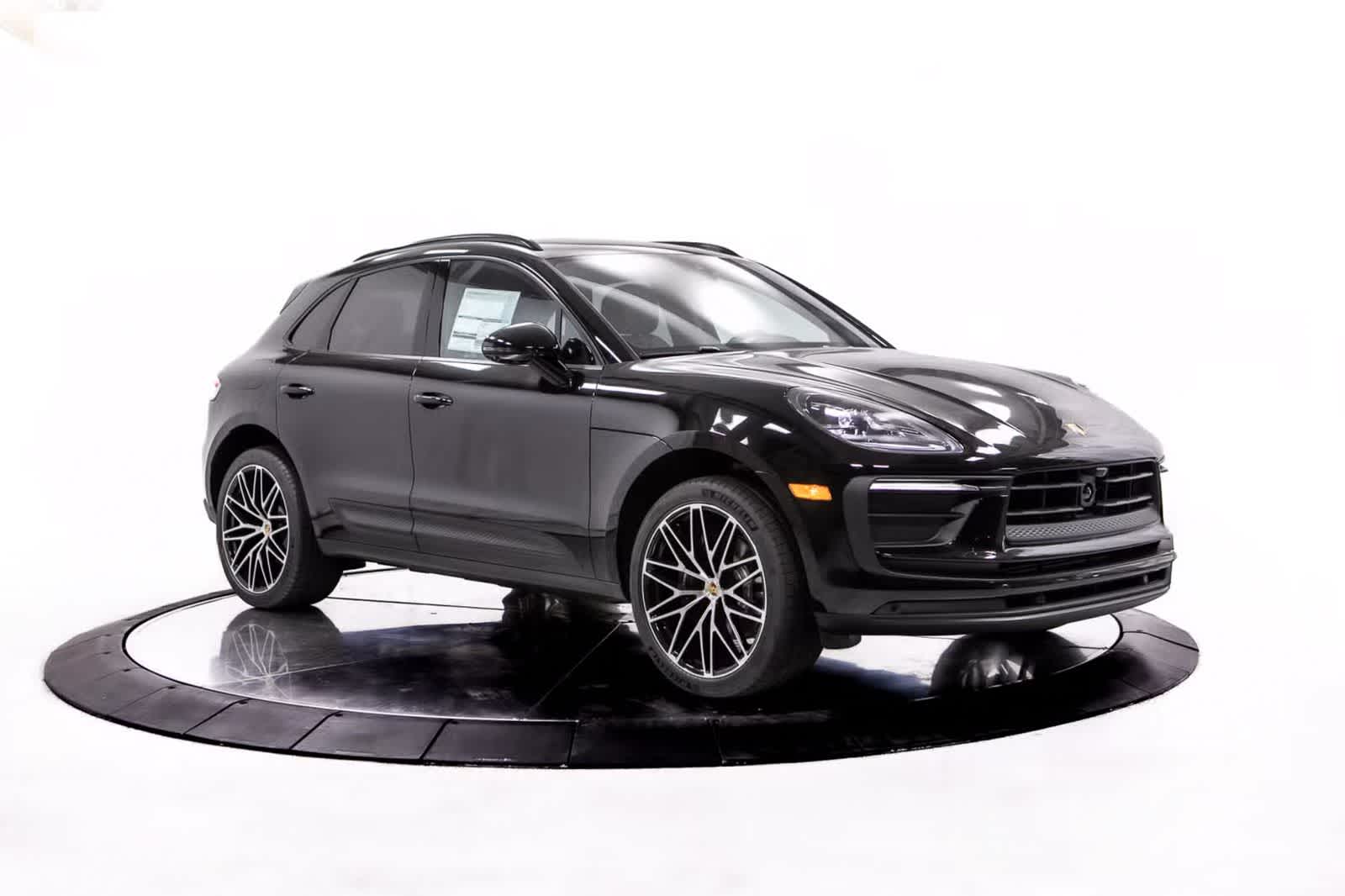 Thumbnail: 2026 Porsche Macan - 9