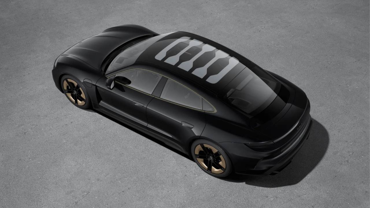 Thumbnail: 2026 Porsche Taycan - 4