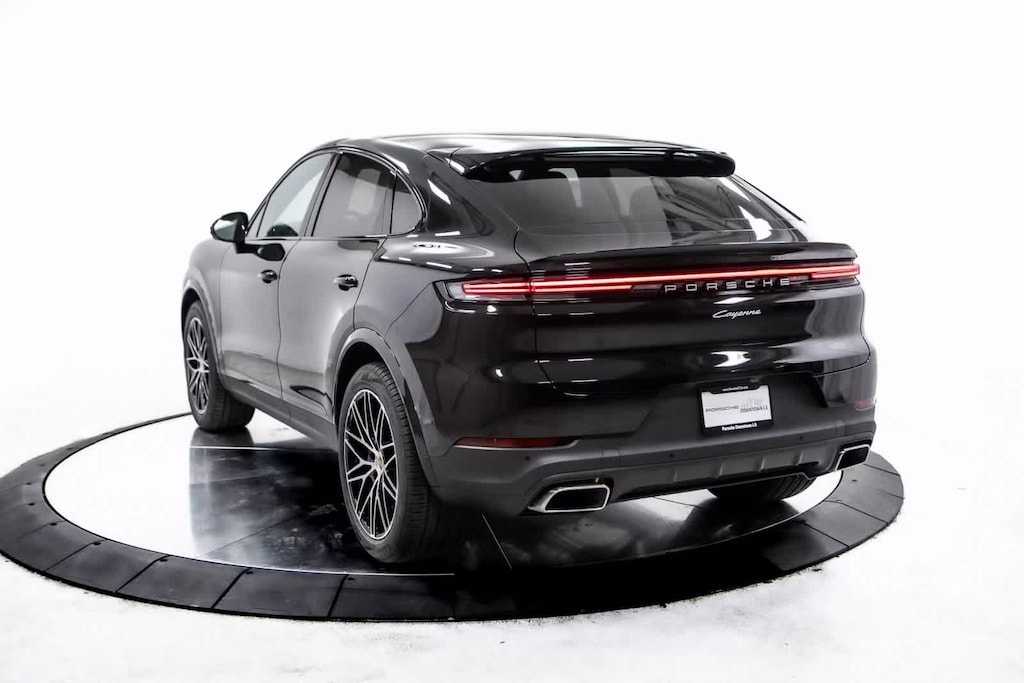 Certified 2025 Porsche Cayenne