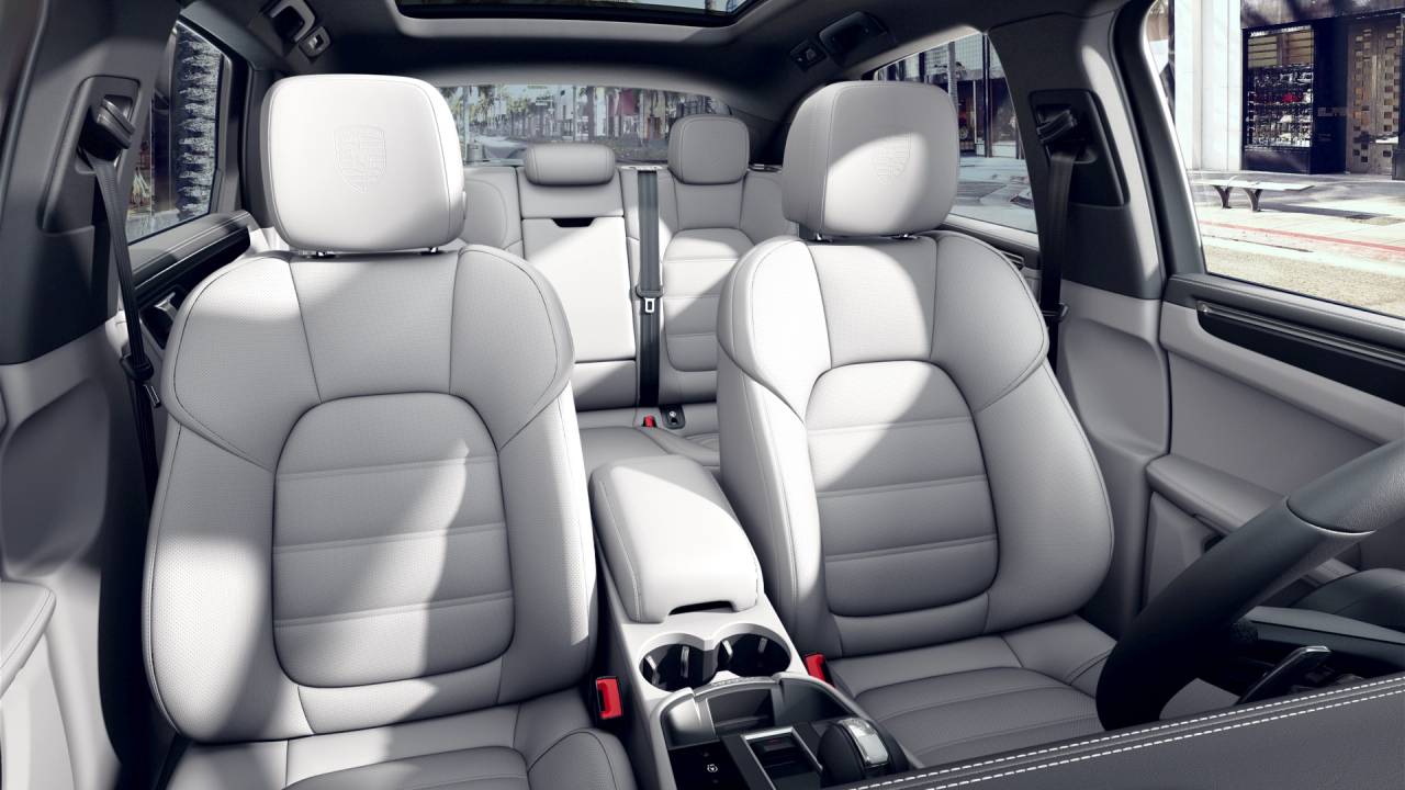 Thumbnail: 2026 Porsche Macan - 6