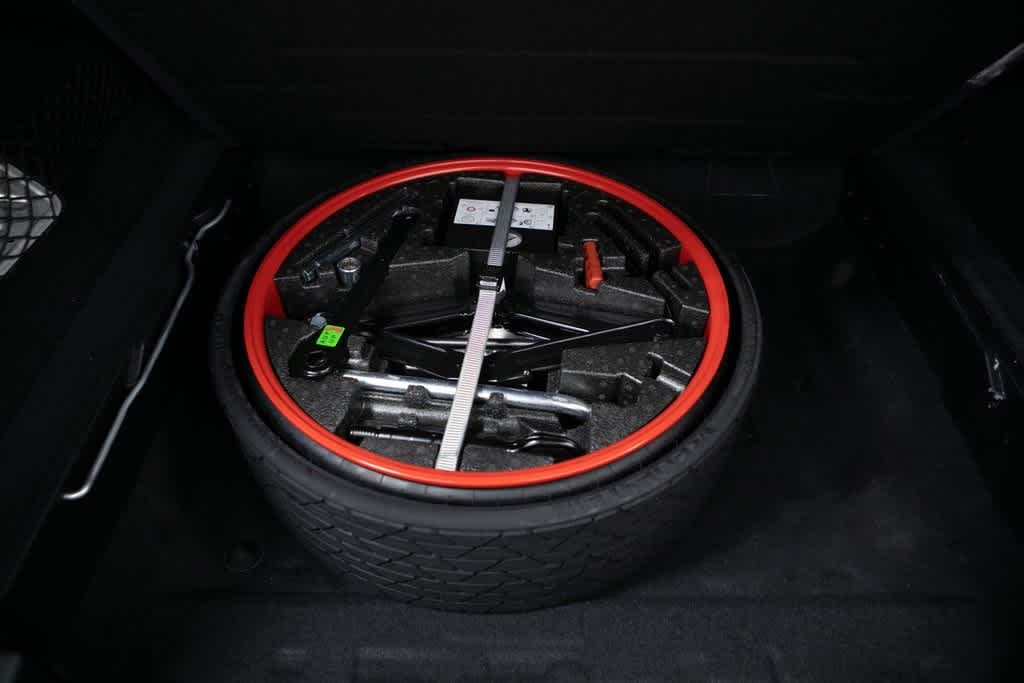 Thumbnail: 2022 Porsche Cayenne - 17