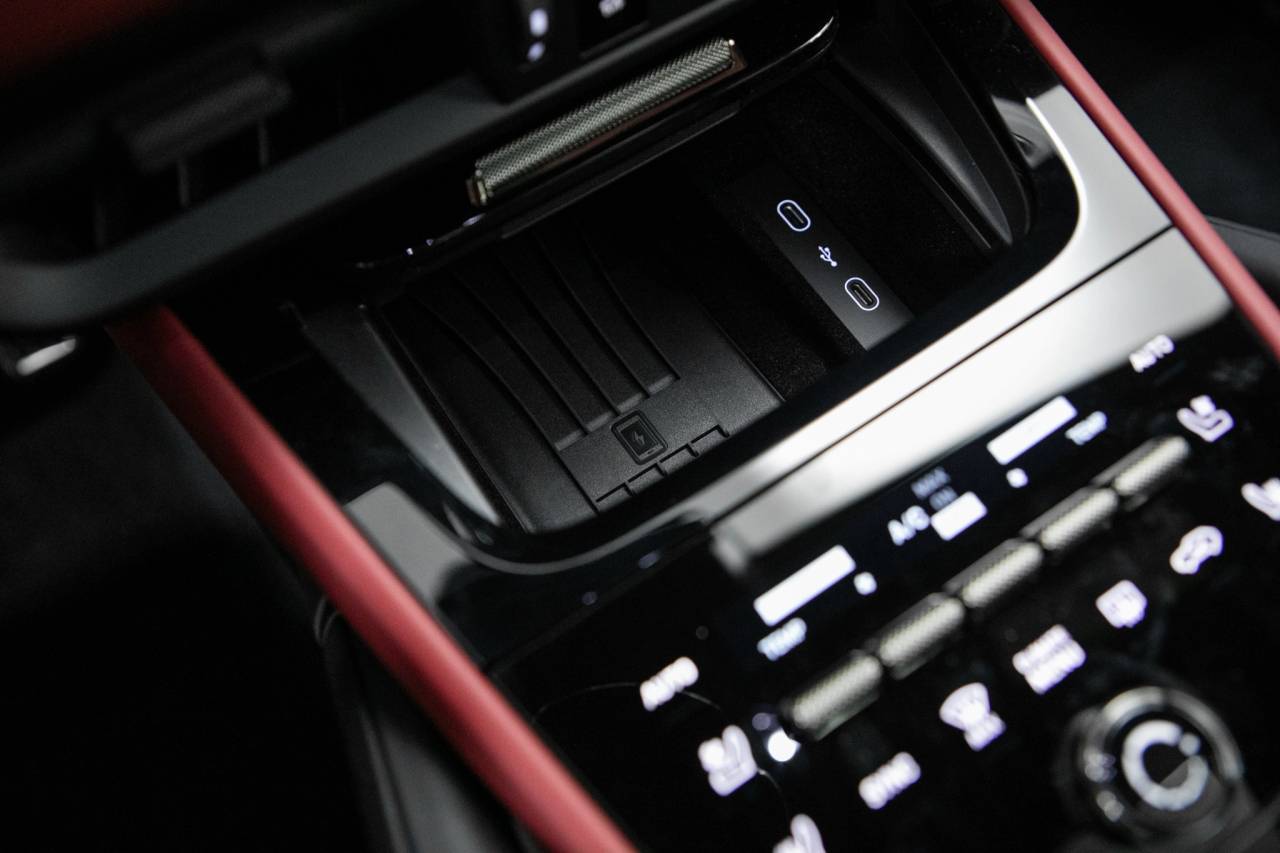 Thumbnail: 2026 Porsche Cayenne - 30