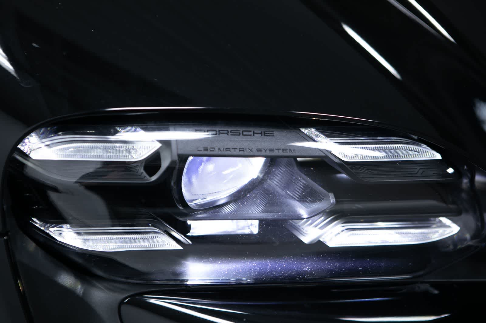 Thumbnail: 2024 Porsche Taycan - 16