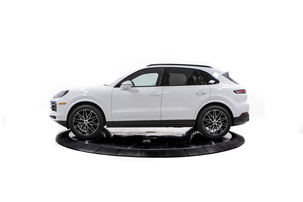 Thumbnail: 2026 Porsche Cayenne - 2