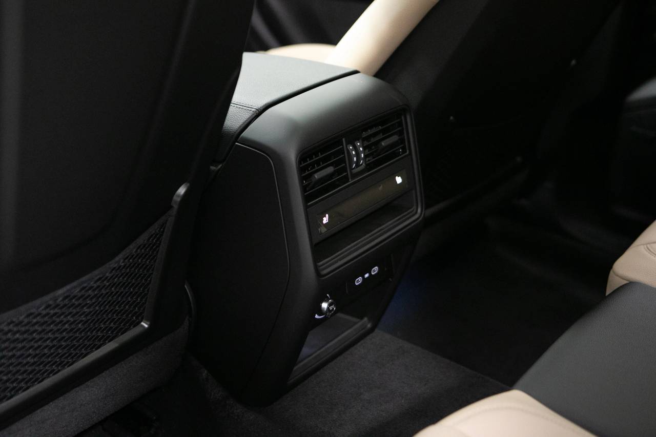 Thumbnail: 2026 Porsche Cayenne - 36