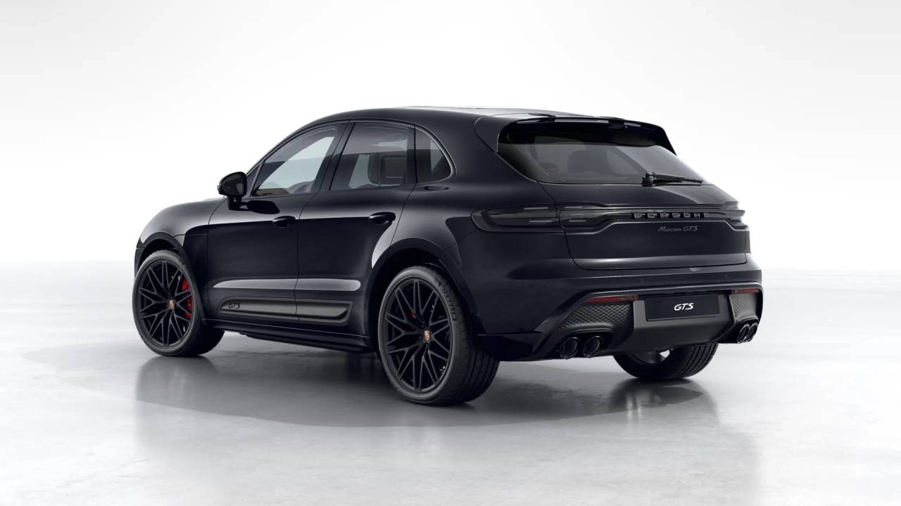 Thumbnail: 2026 Porsche Macan - 3