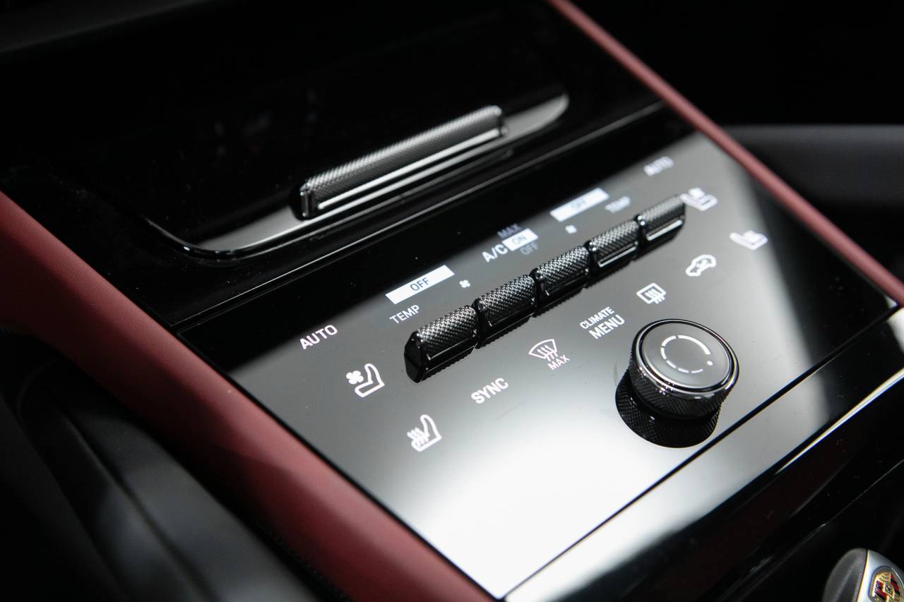 Thumbnail: 2026 Porsche  - 27