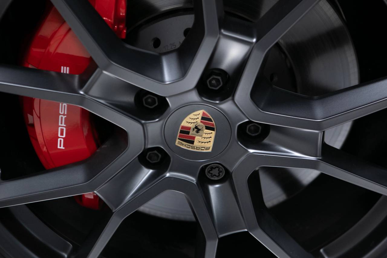 Thumbnail: 2026 Porsche Taycan - 11