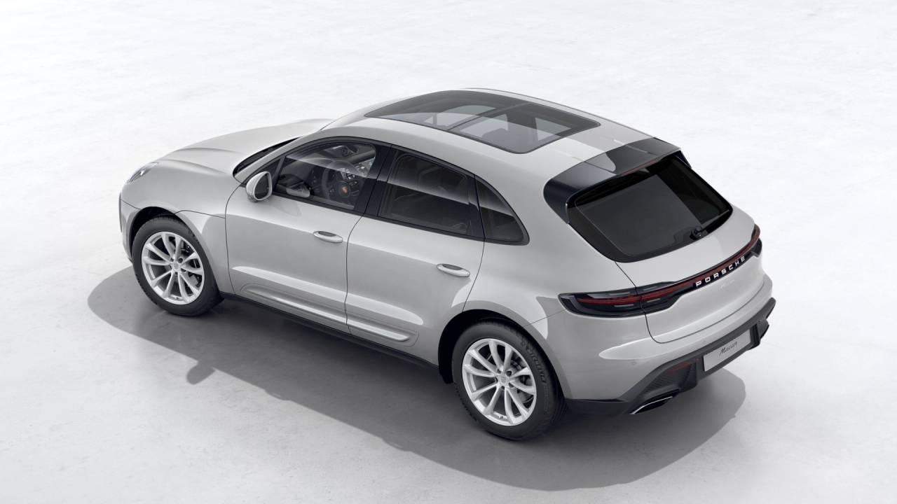 Thumbnail: 2026 Porsche Macan - 4