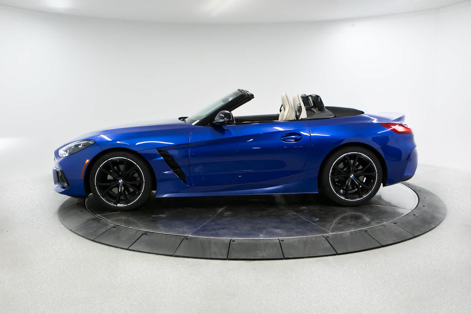 Thumbnail: 2023 BMW Z4 - 2