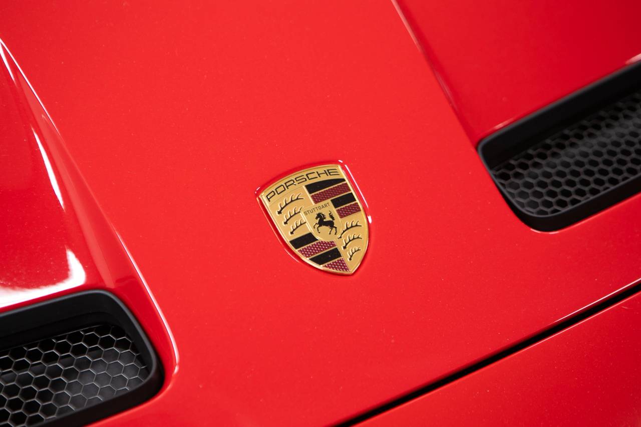 Thumbnail: 2026 Porsche 911 - 13