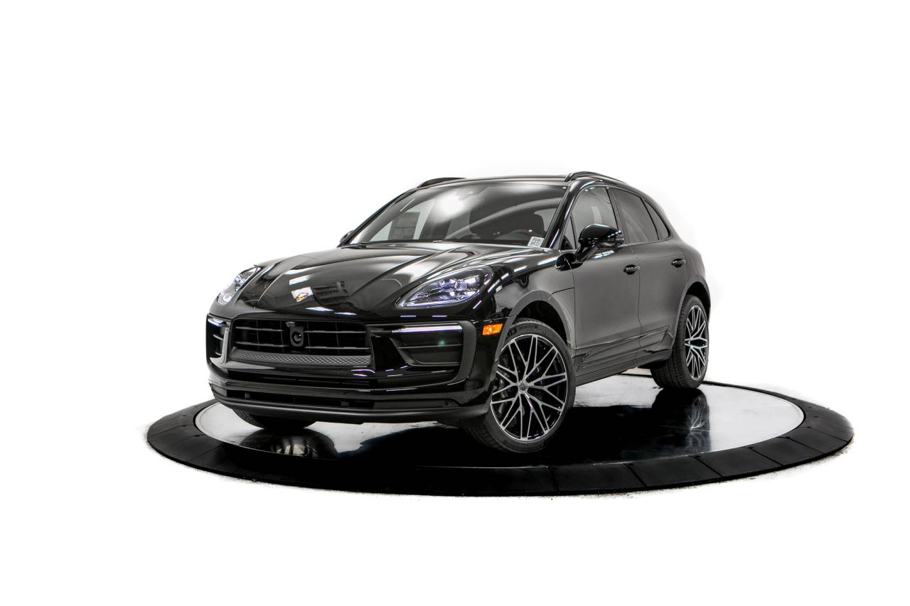 Thumbnail: 2026 Porsche Macan - 1