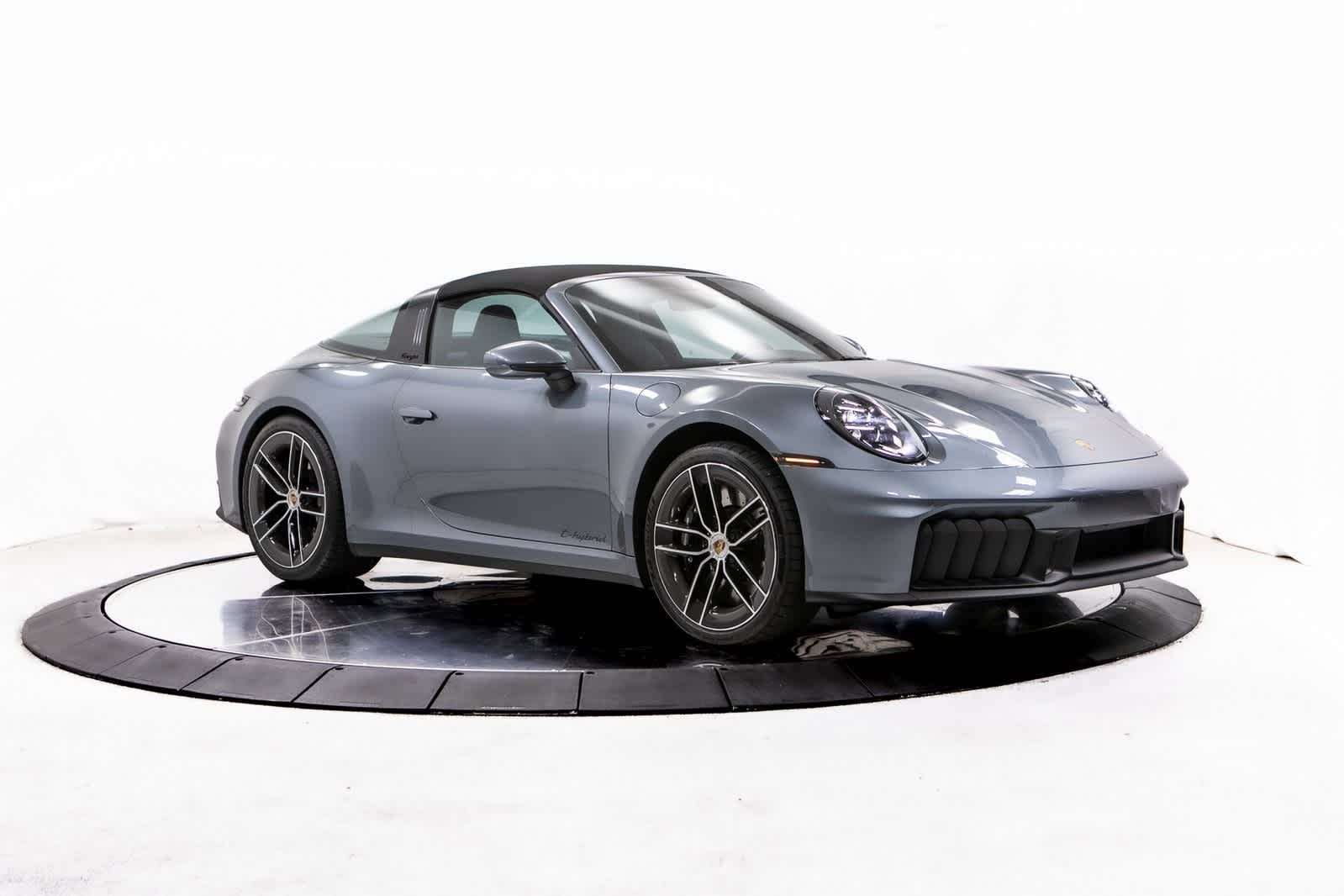 Thumbnail: 2025 Porsche 911 - 9