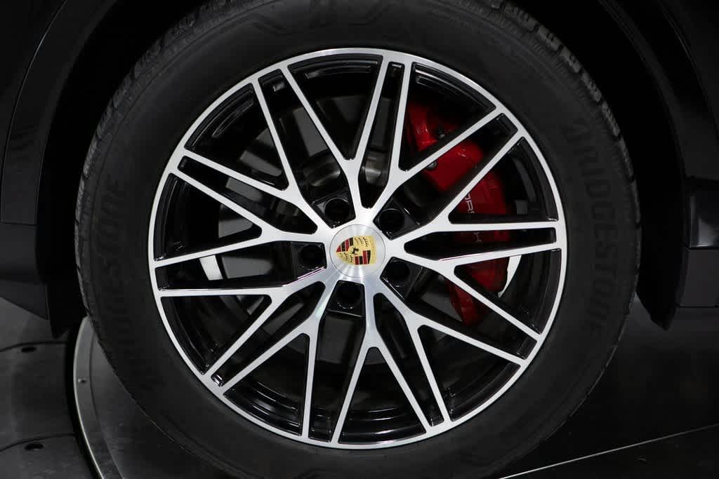 Thumbnail: 2024 Porsche Cayenne - 11