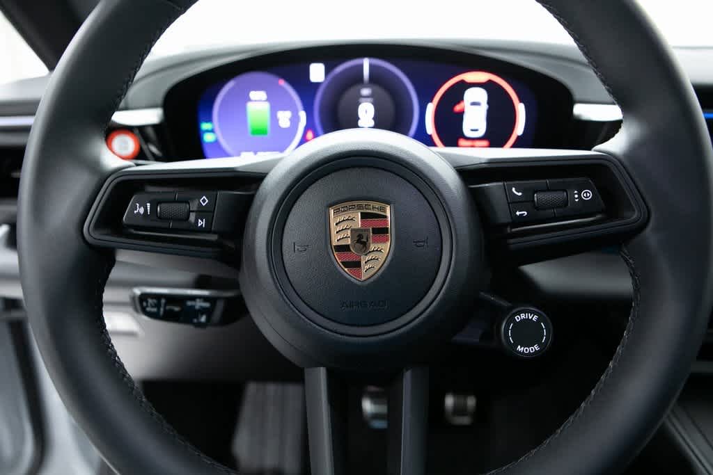 Thumbnail: 2025 Porsche Macan - 14