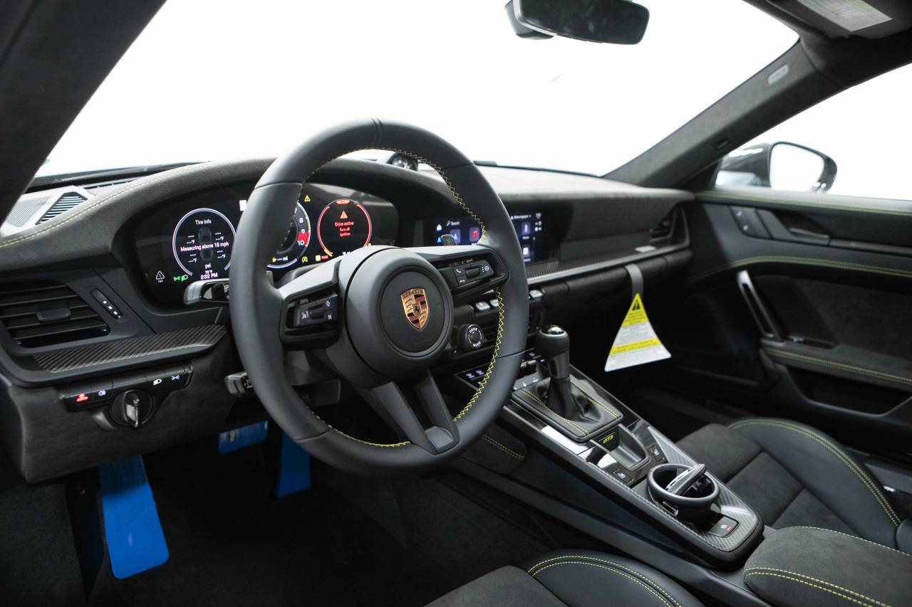 Thumbnail: 2026 Porsche 911 - 4