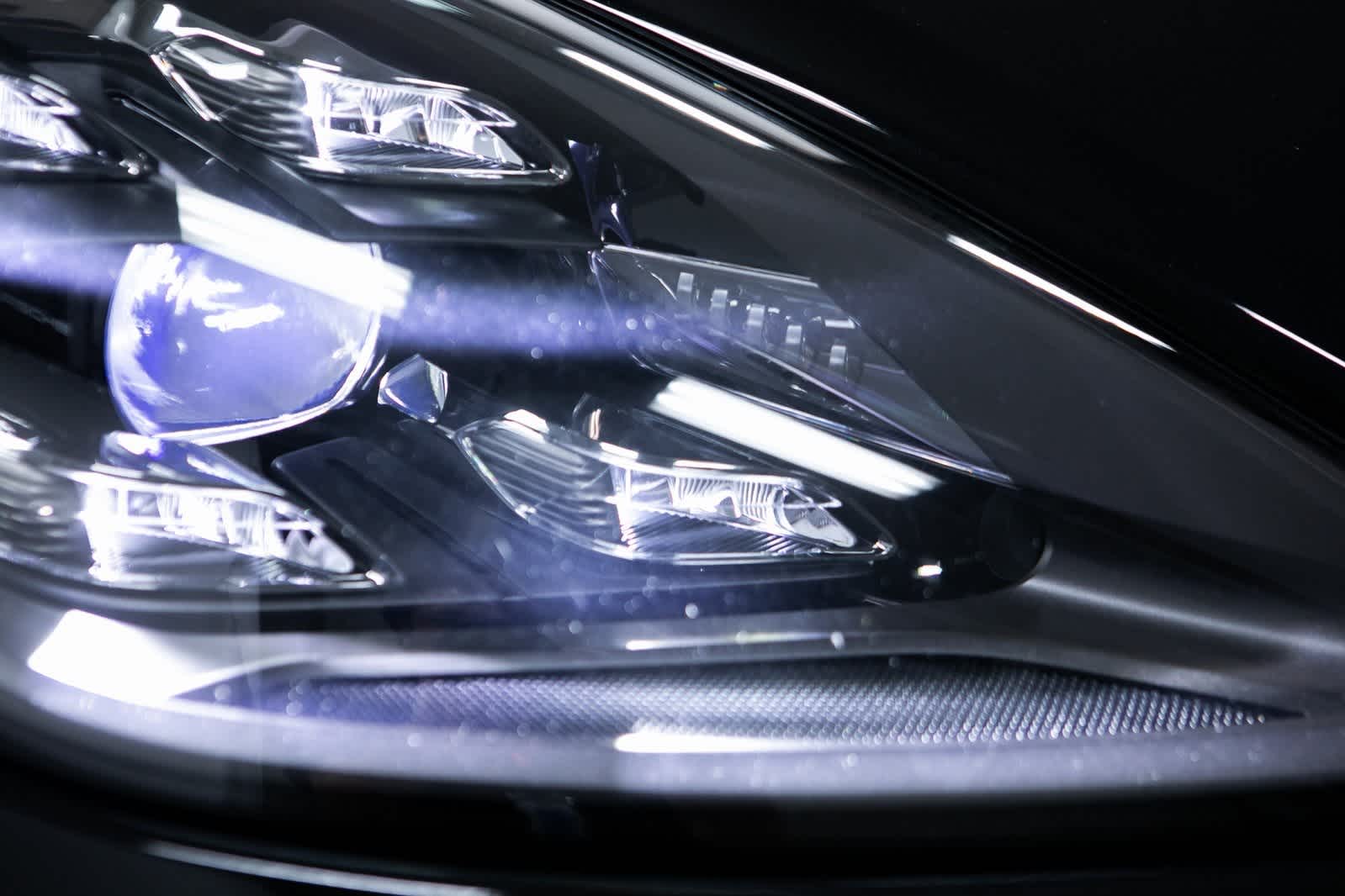 Thumbnail: 2023 Porsche Cayenne - 31