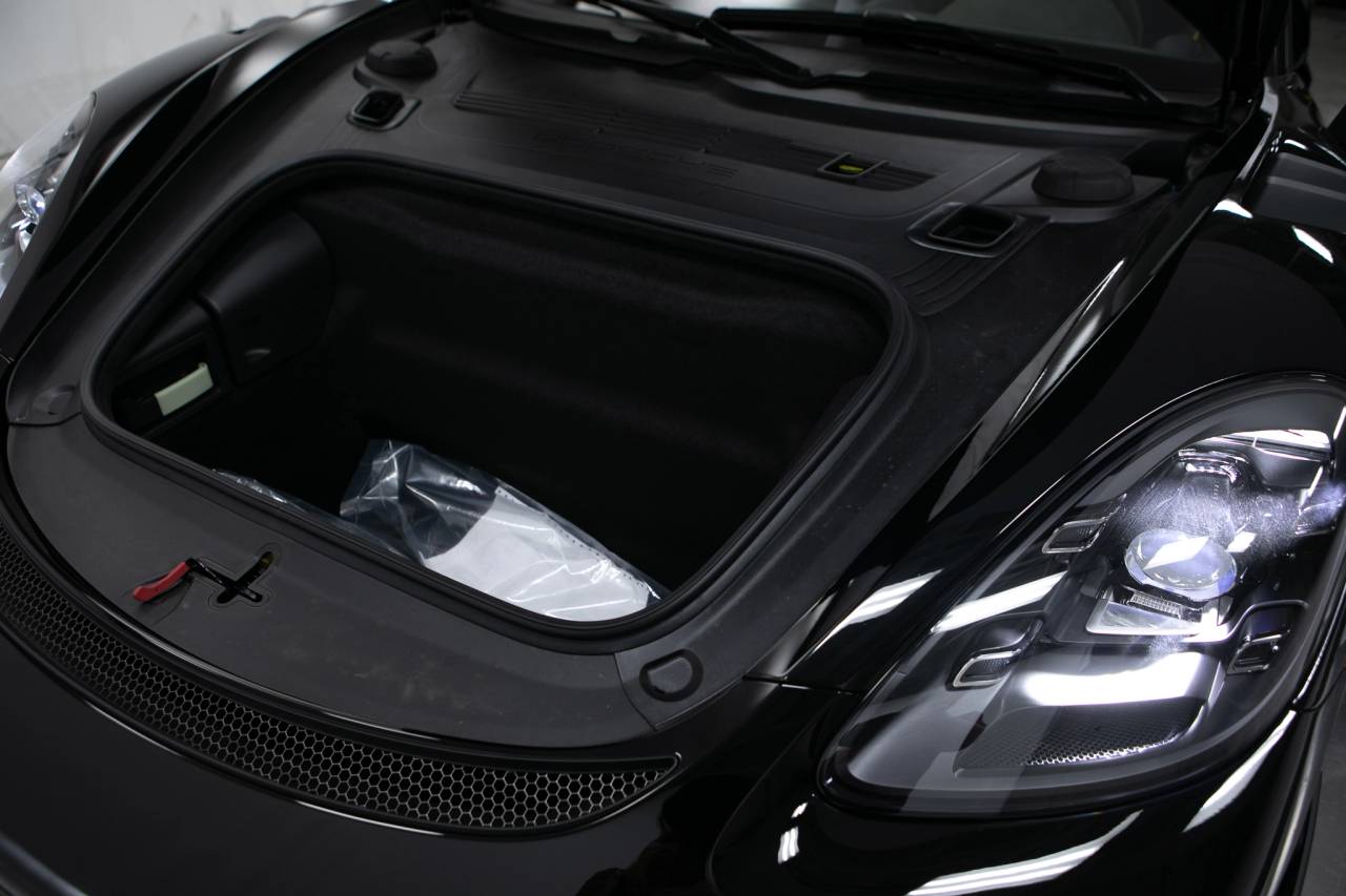 Thumbnail: 2025 Porsche  - 33