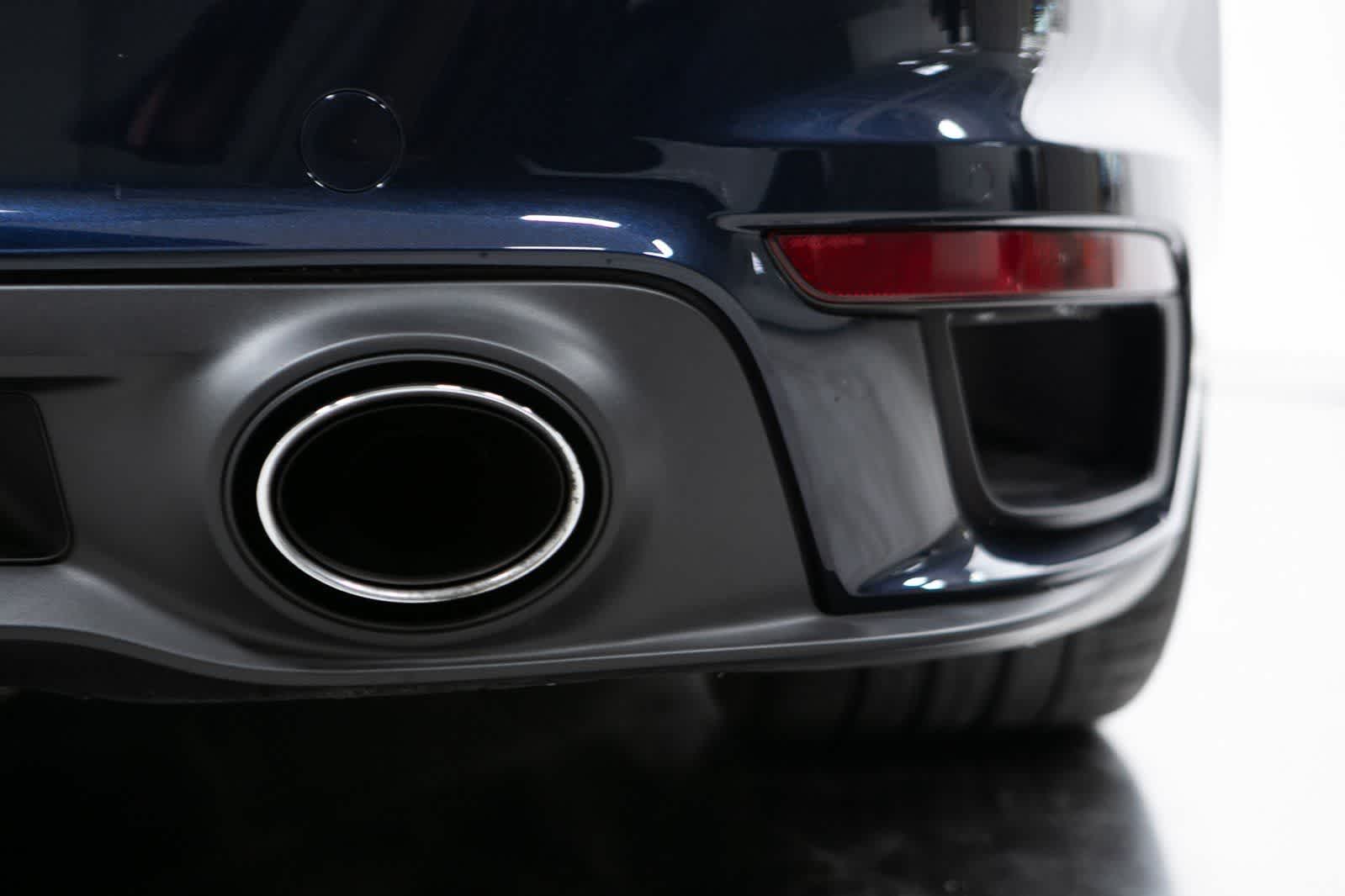 Thumbnail: 2021 Porsche 911 - 35