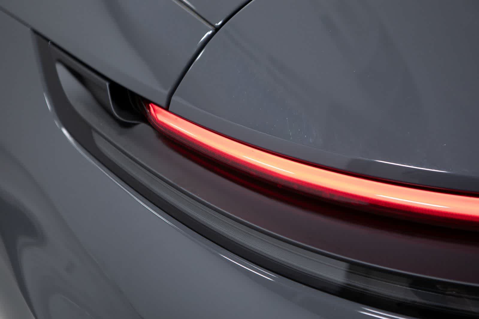 Thumbnail: 2025 Porsche 911 - 32