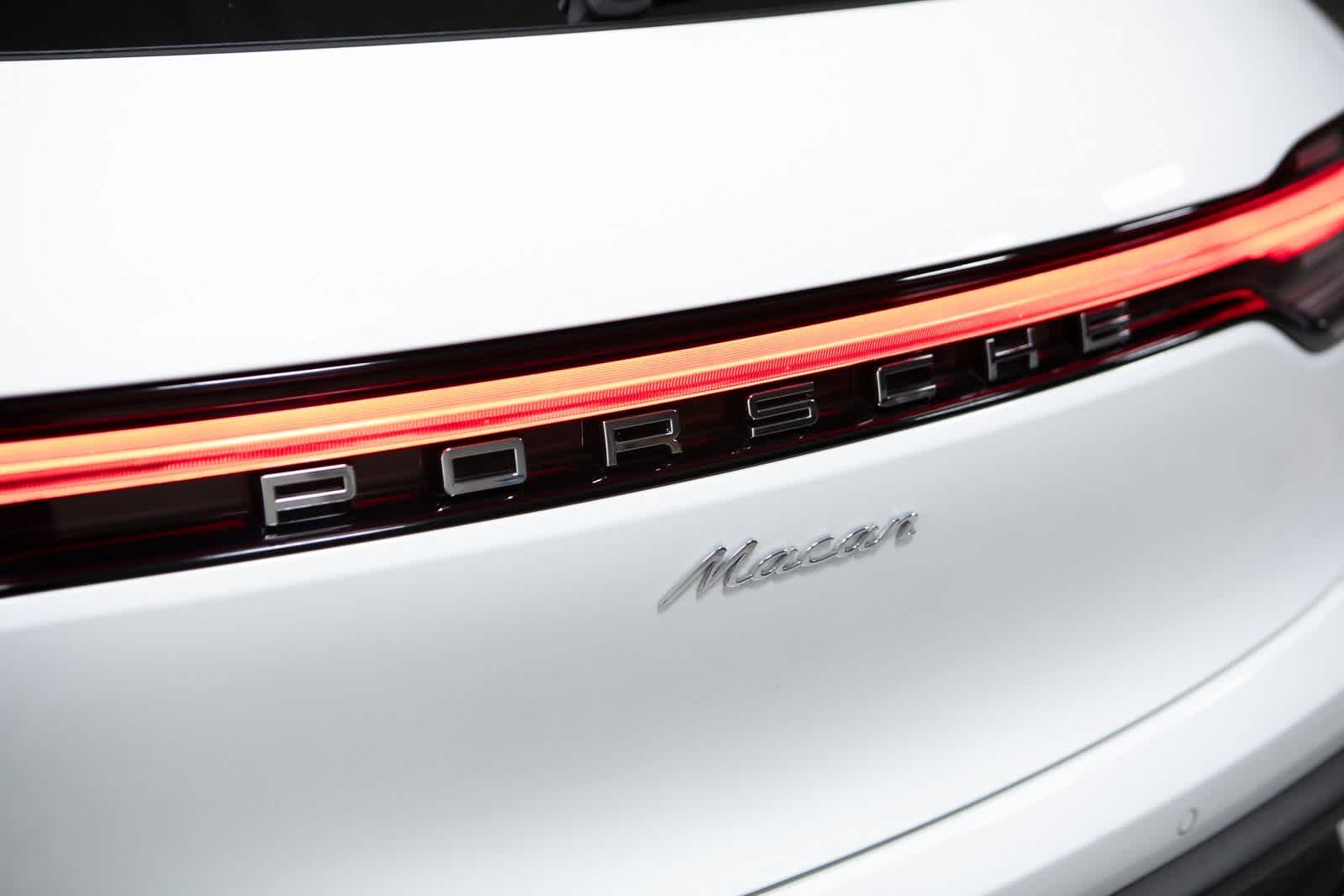 Thumbnail: 2024 Porsche Macan - 37