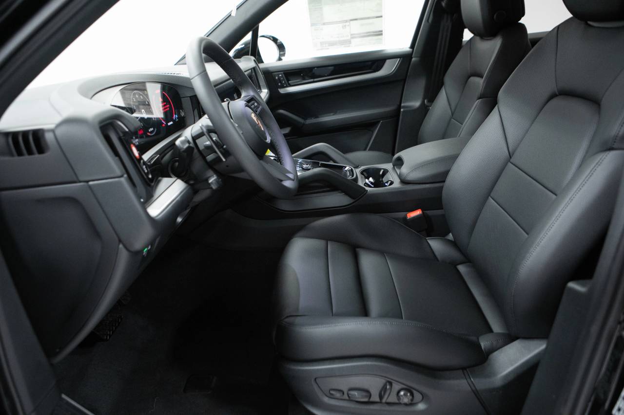 Thumbnail: 2026 Porsche Cayenne - 23