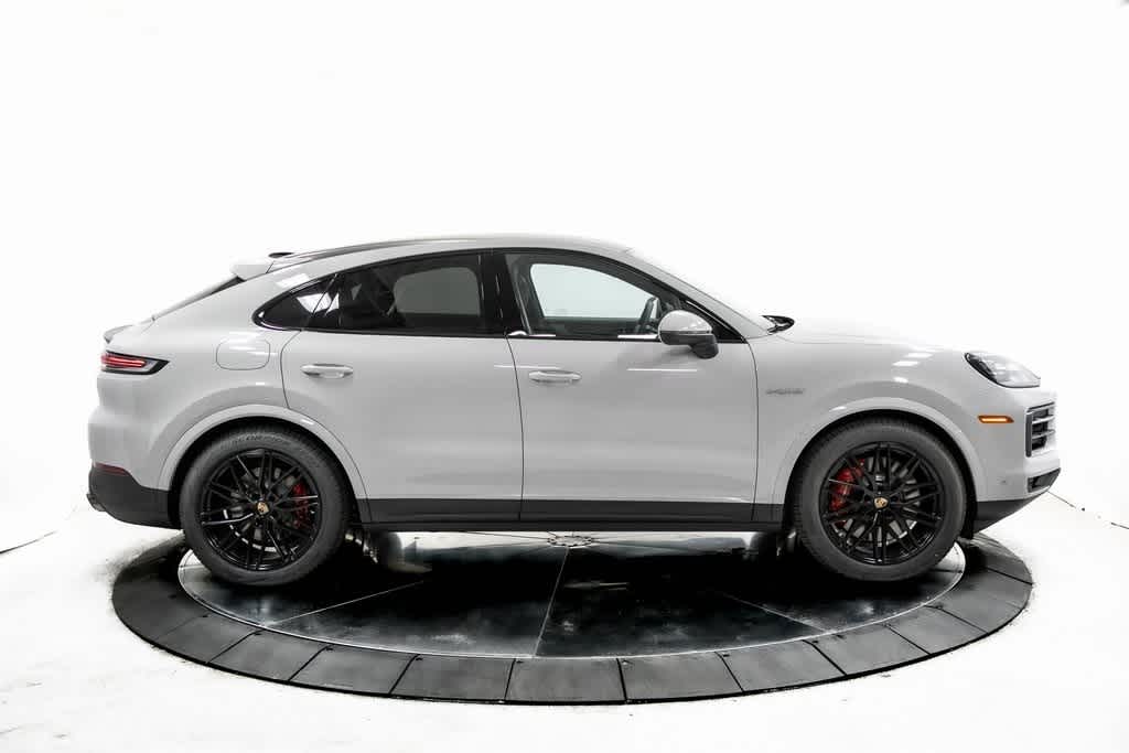 Thumbnail: 2025 Porsche  - 8