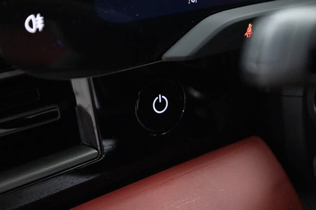 Thumbnail: 2025 Porsche Taycan - 19