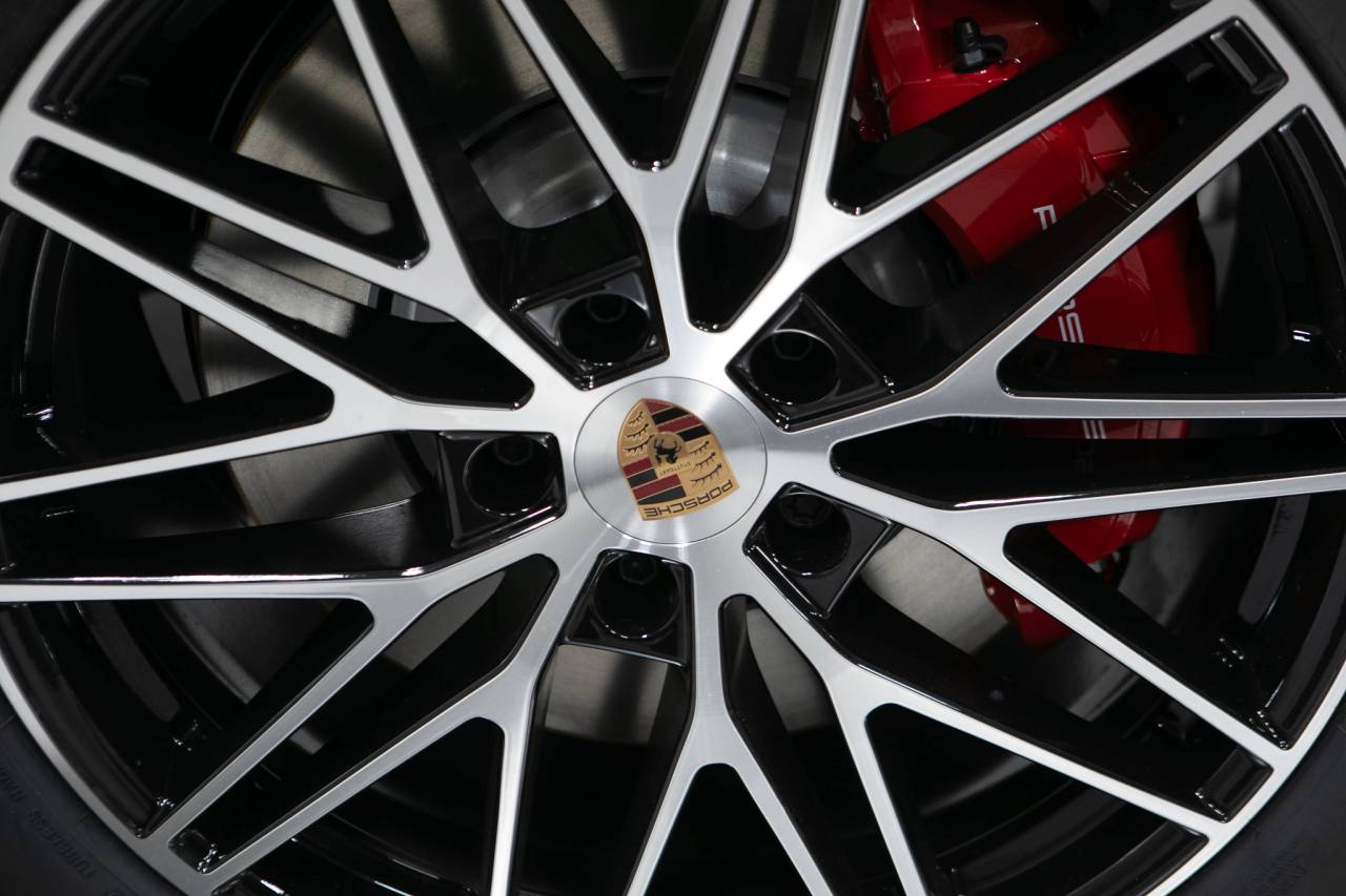 Thumbnail: 2026 Porsche Cayenne - 11