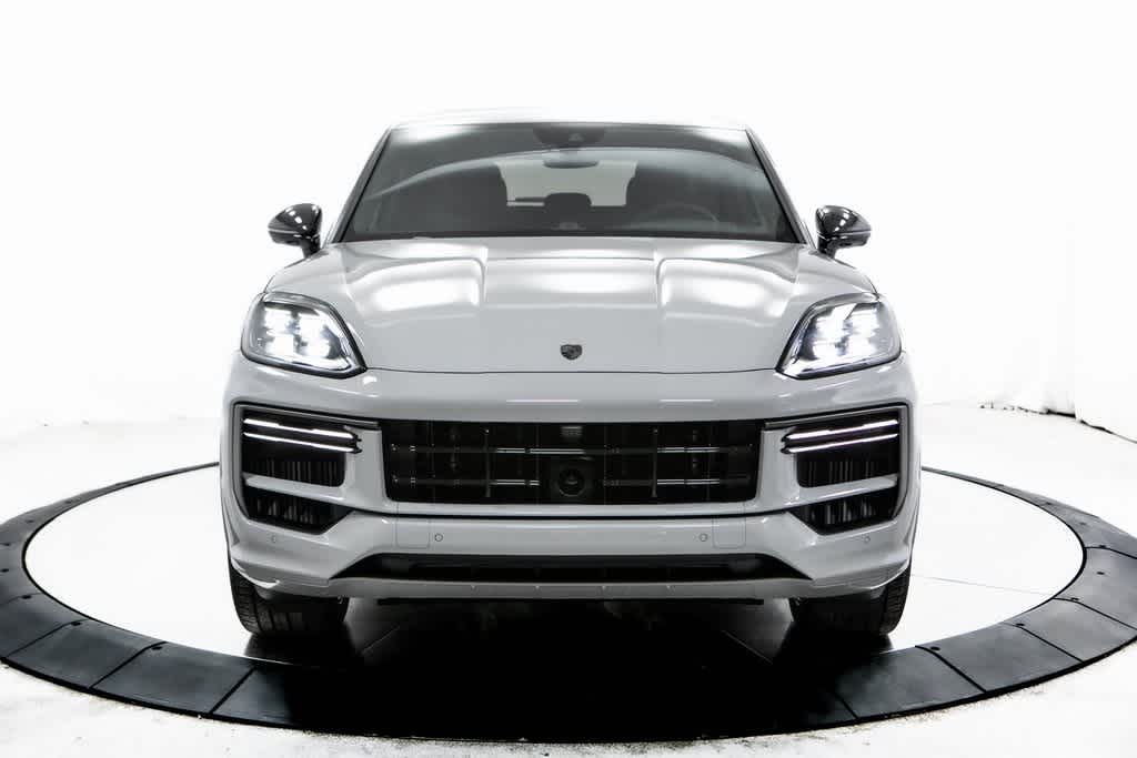 Thumbnail: 2025 Porsche Cayenne - 10