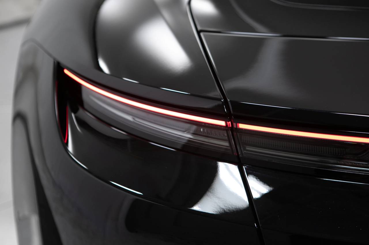 Thumbnail: 2026 Porsche Taycan - 16