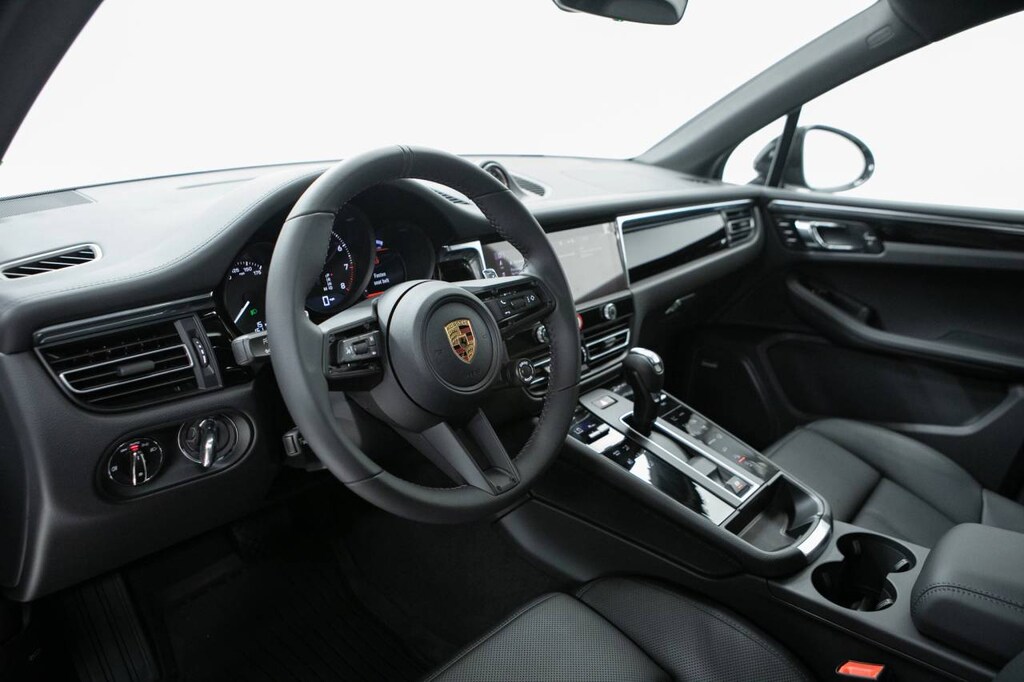 New 2026 Porsche Macan