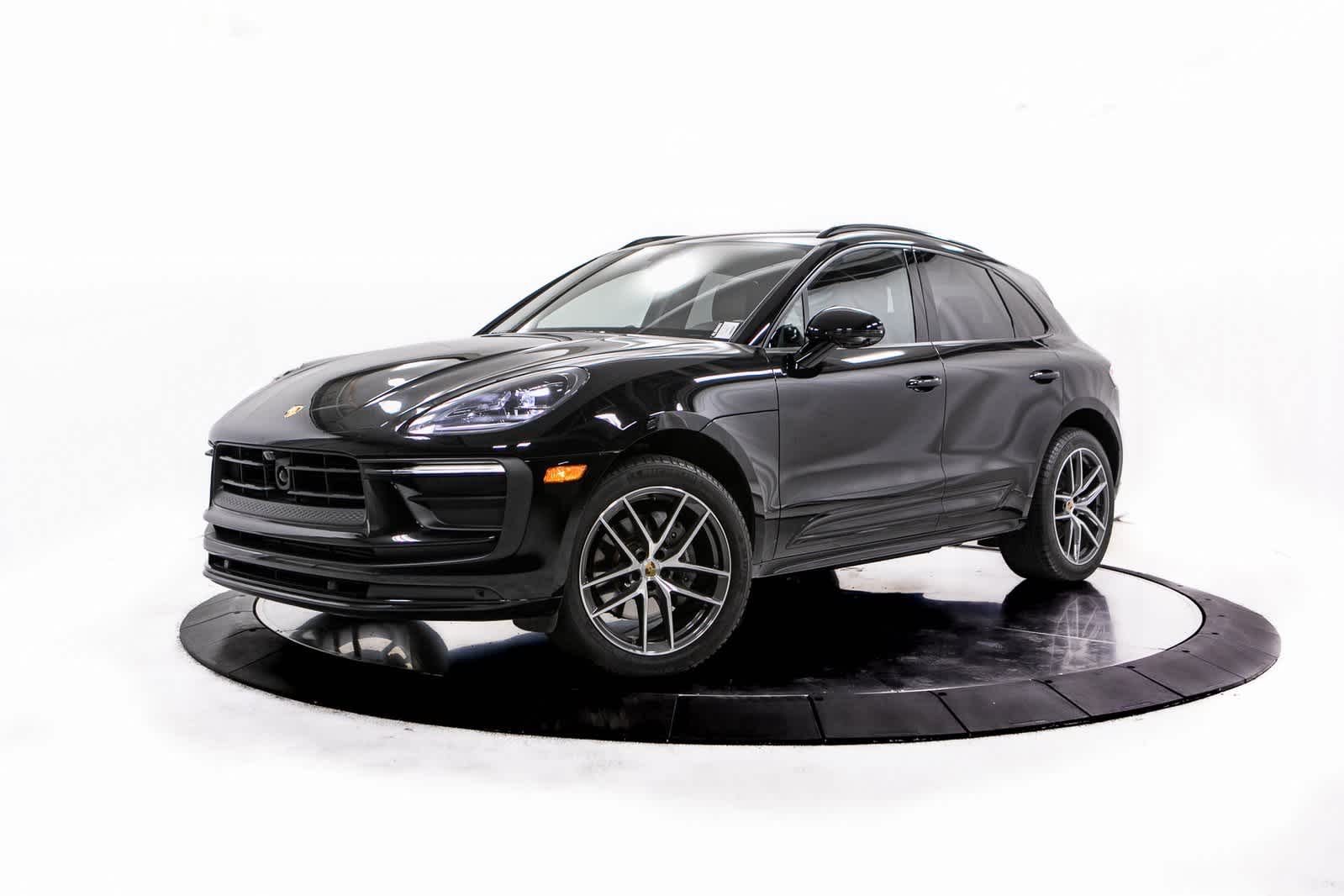 2024 Porsche Macan Base