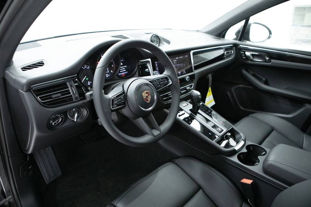 New 2026 Porsche Macan  SUV