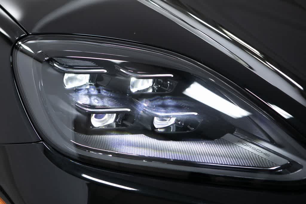 Thumbnail: 2025 Porsche  - 17