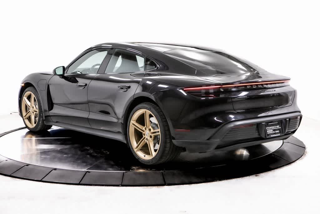 Thumbnail: 2022 Porsche Taycan - 3