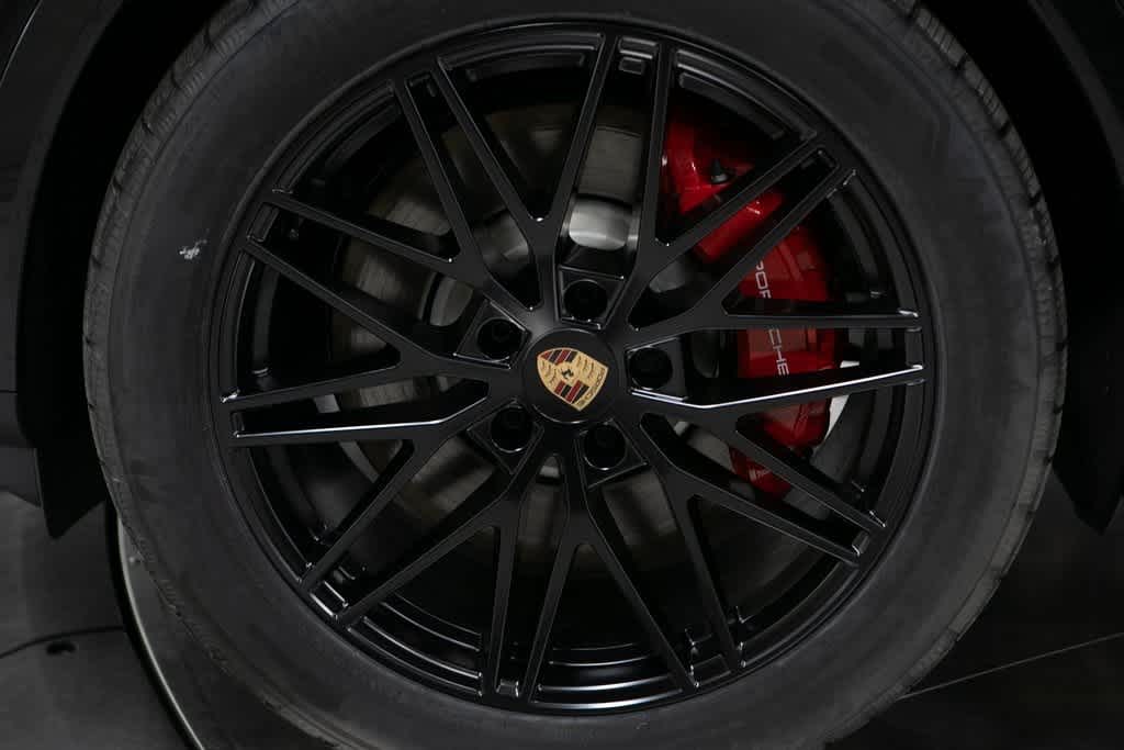 Thumbnail: 2025 Porsche  - 11