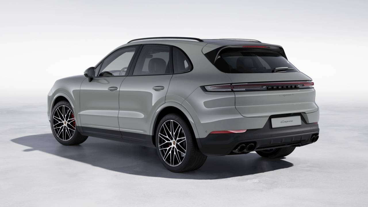 Thumbnail: 2026 Porsche Cayenne - 3